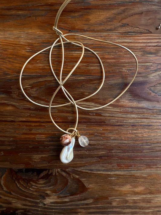 Намисто з барокової перлини та міксу натуральних каменів