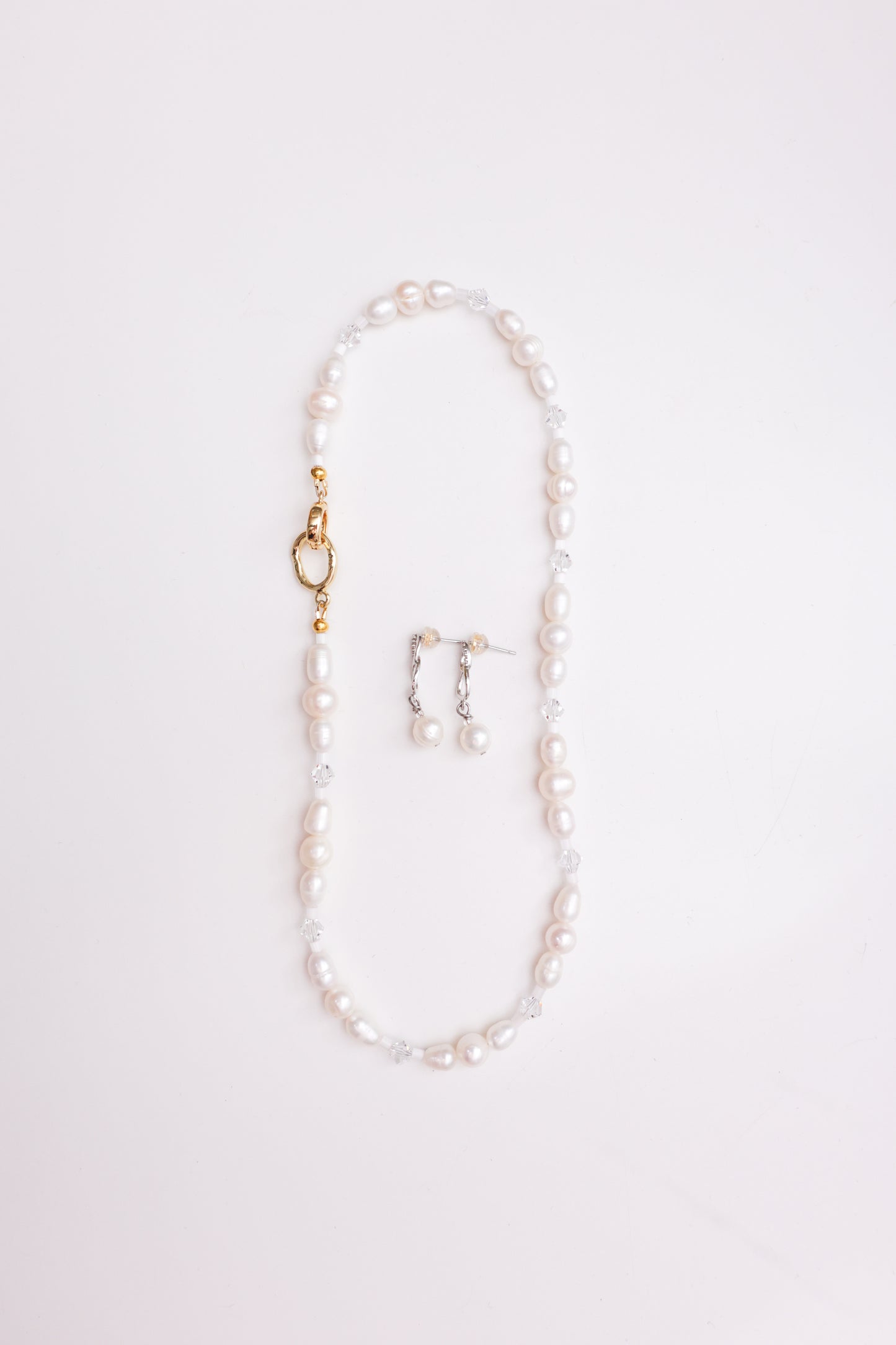 Намисто з натуральних перлів, чеського кришталю та японських намистин