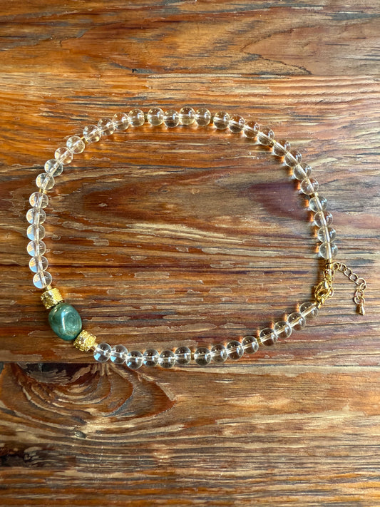 Намисто з гірського кришталю, яшми та позолоченої лави