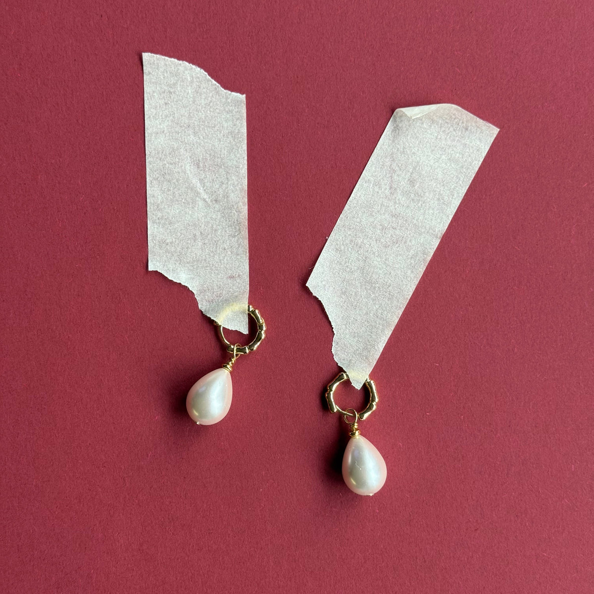 Сережки з Shell Pearl з позолоченою основою