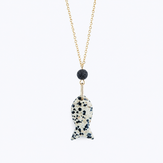 Naszyjnik MARE Ryba Stone Dalmatian z rybką z jaspisu dalmatyńskiego