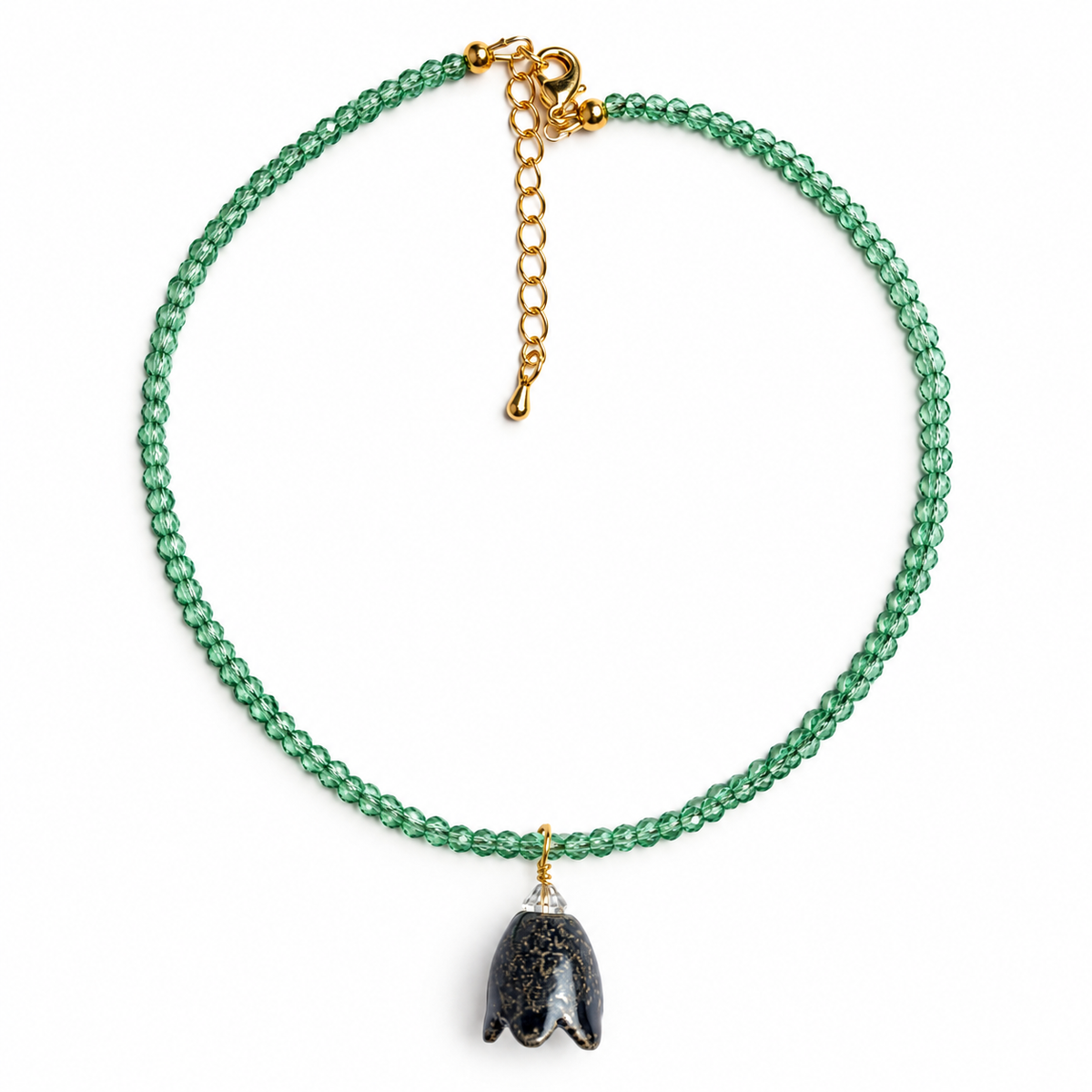 Choker FLORAL Mini Bell Green z zielonego spinelu i czarnego kwiatka